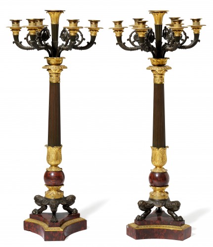 Paire de candélabres français à sept lumières en bronze doré et patiné - Luminaires Style Restauration - Charles X