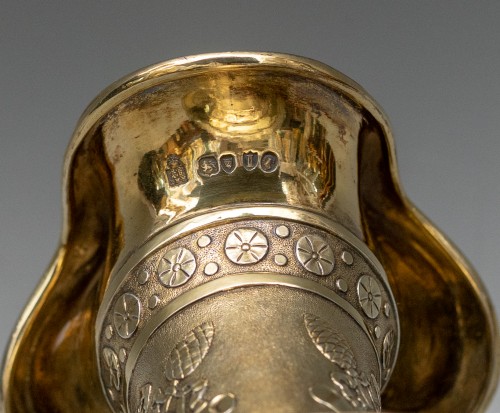 Argenterie et Arts de la table  - Aiguière en vermeil victorien par Hunt & Roskell