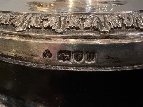 Luminaires Lampe - Lampe de table figurative en argent sterling — Putto ailé à la torche