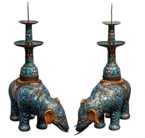 Paire d'éléphants en émail cloisonné, Chine vers 1880–1910