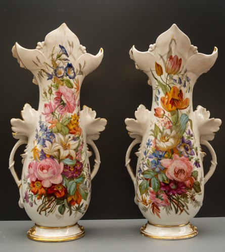 Grande paire de vases en porcelaine de Vieux Paris - Céramiques, Porcelaines Style Napoléon III