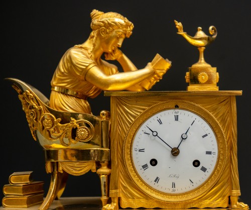 An Empire gilt bronze mantel clock "La Liseuse", the dial signed Le Roy - Horology Style Empire