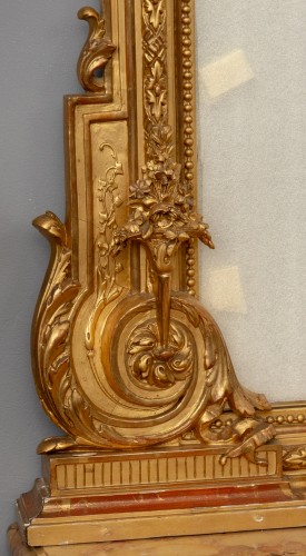 XIXe siècle - Important miroir trumeau d'époque Napoléon III en bois et stuc dorés