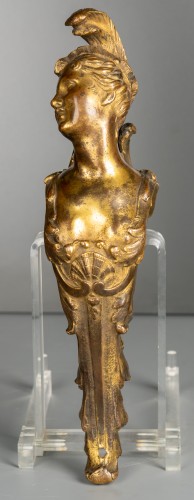 Paire d'espagnolettes à aigrettes en bronze doré d'époque Régence, Paris vers 1725 - Objet de décoration Style 