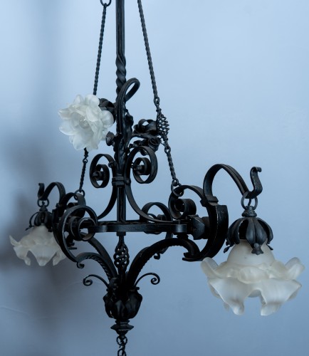 20th century - Four lights Art Nouveau wrought-iron chandelier, France circa 1910