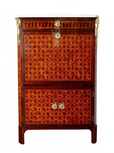 Secretaire Louis XVI en marqueterie estampille de Charles Krier