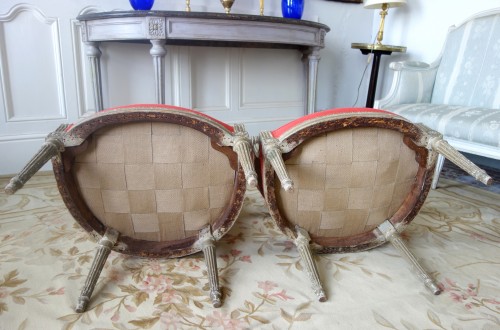 Paire de fauteuils cabriolets Louis XVI - GSLR Antiques