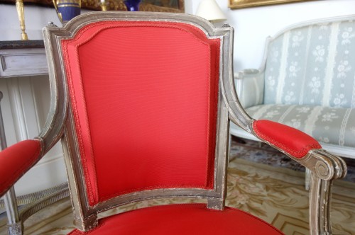 Antiquités - Paire de fauteuils cabriolets Louis XVI