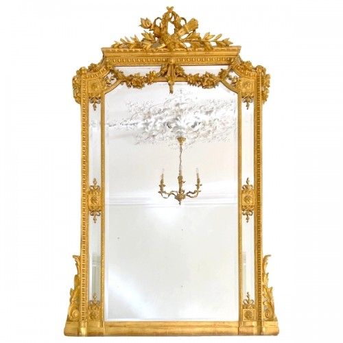 Miroir de cheminée en bois doré, glace au mercure à parecloses vers 1850-60