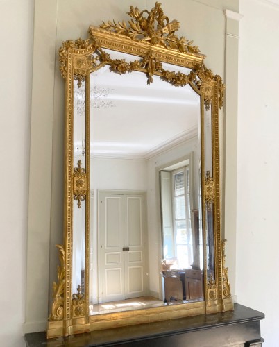 Miroir de cheminée en bois doré, glace au mercure à parecloses vers 1850-60 - GSLR Antiques