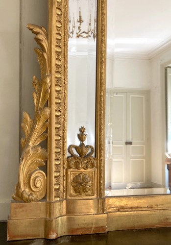 Antiquités - Miroir de cheminée en bois doré, glace au mercure à parecloses vers 1850-60