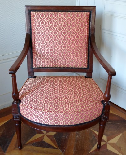 Antiquités - Directoire period armchair - Mahogany - stamp of Georges Jacob