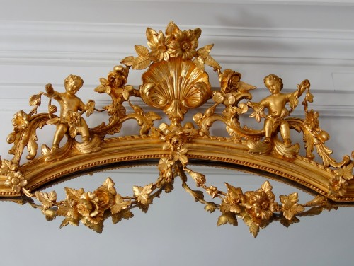 Antiquités - Large gilded wood Overmantel with mercury glass