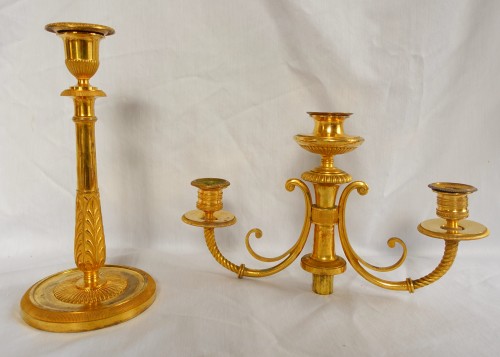 Luminaires Bougeoirs et Chandeliers - Paire de candélabres en bronze doré d'époque Empire