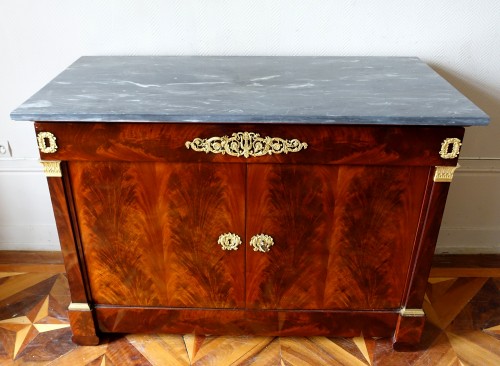 Commode à l'anglaise en acajou d'époque Restauration - Mobilier Style Restauration - Charles X