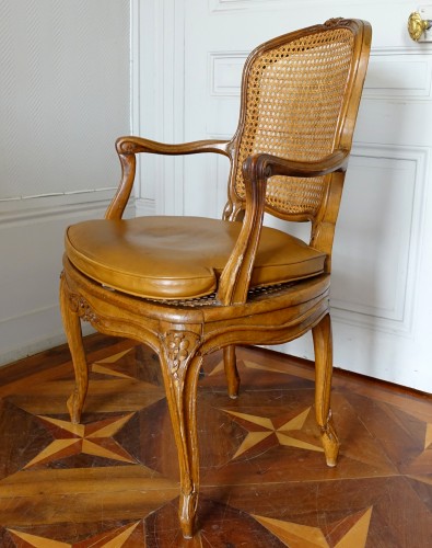 Fauteuil Canné Louis XV estampillé de François Reuze - GSLR Antiques