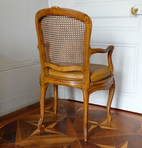 Fauteuil Canné Louis XV estampillé de François Reuze - Louis XV