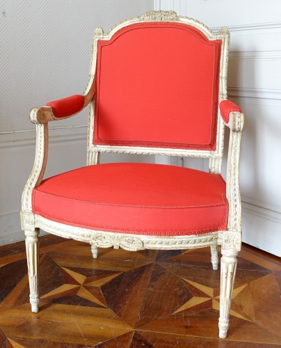 Paire de fauteuils à la reine d&#039;époque Louis XVI estampillés Dupain - 