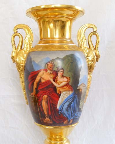 Antiquités - Paire de vases Empire en porcelaine de Paris