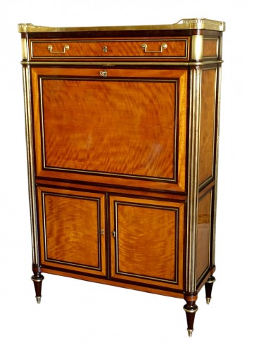Secrétaire en citronnier d'époque Directoire