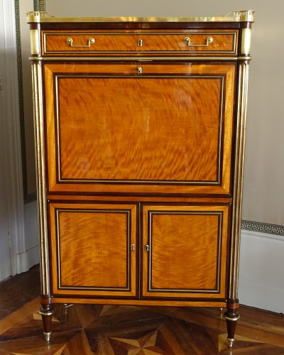 Mobilier Bureau et Secrétaire - Secrétaire en citronnier d'époque Directoire