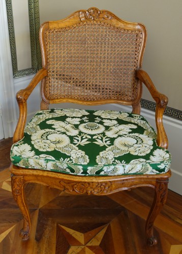 Suite de 4 fauteuils cannés d'époque Louis XV - GSLR Antiques