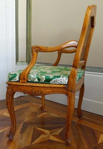 Louis XV - Suite de 4 fauteuils cannés d'époque Louis XV