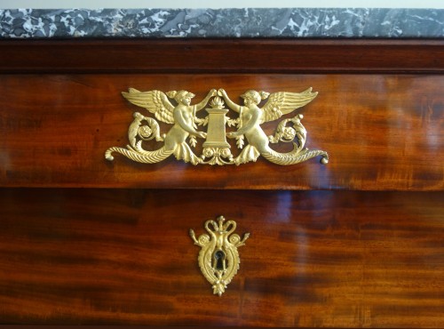 19th century - Empire period mahogany chest of drawers