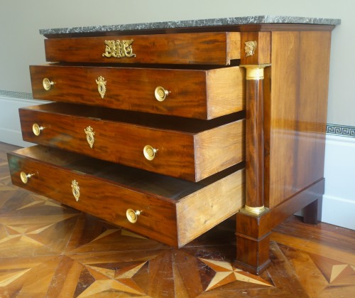 Antiquités - Empire period mahogany chest of drawers