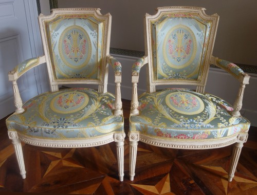 Paire de fauteuils cabriolets Louis XVI estampille de Paul-François Jean - Sièges Style Louis XVI