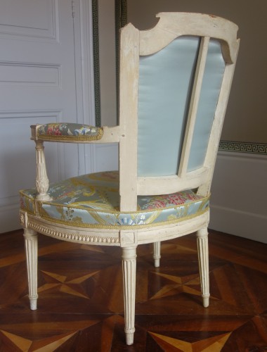 XVIIIe siècle - Paire de fauteuils cabriolets Louis XVI estampille de Paul-François Jean