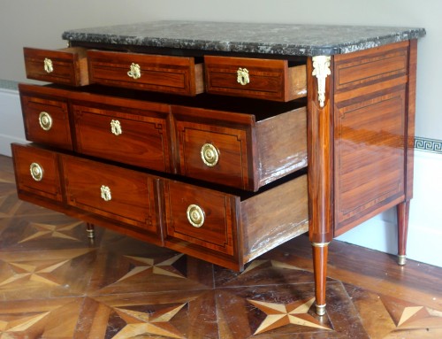 Commode Louis XVI - estampille de Jean-Girard-Théodore Sar - Louis XVI