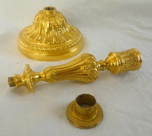 Louis XVI - Pair of Louis XVI ormolu candlesticks, mercury gilt - 18th century