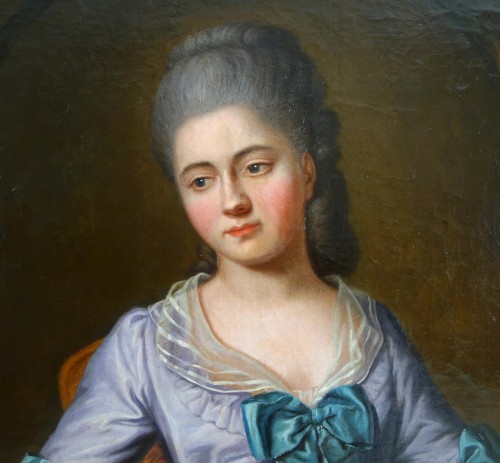 Ecole Française du XVIIIe siècle  - Portrait de dame d'époque Louis XV - GSLR Antiques