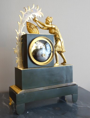 XIXe siècle - La récolte du Cacao - pendule en bronze patiné et doré d'époque Restauration