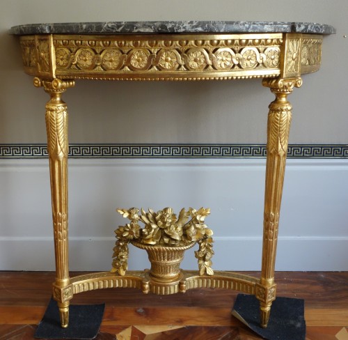Louis XVI period carved and giltwood wall console - 