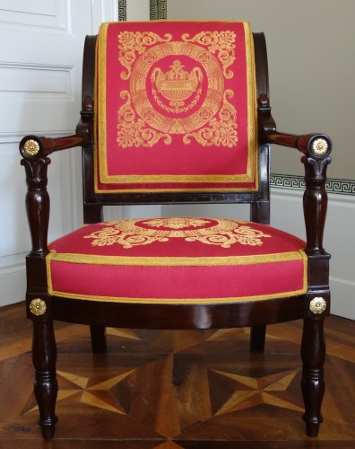 XIXe siècle - Fauteuil d'époque Empire en acajou et bronze doré par Jacob Desmalter