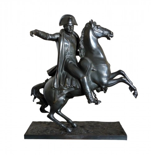 L'Empereur Napoleon à cheval, bronze à patine brun noir d'époque début 19e siècle