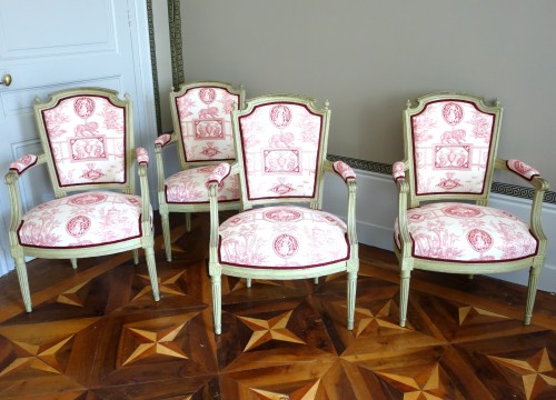 Suite de 4 fauteuils cabriolets d'époque Louis XVI - Sièges Style Louis XVI