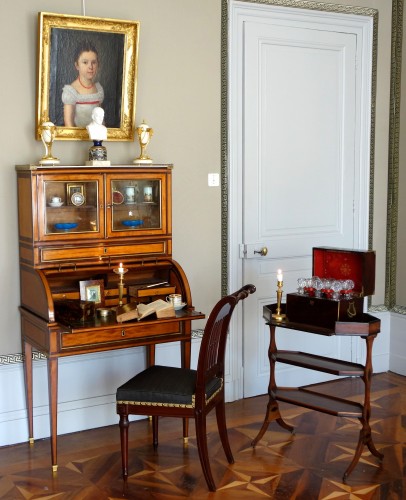 Antiquités - Bureau cylindre en citronnier et acajou, fin de l'époque Louis XVI