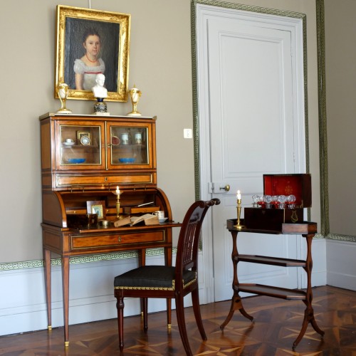 Antiquités - Bureau cylindre en citronnier et acajou, fin de l'époque Louis XVI