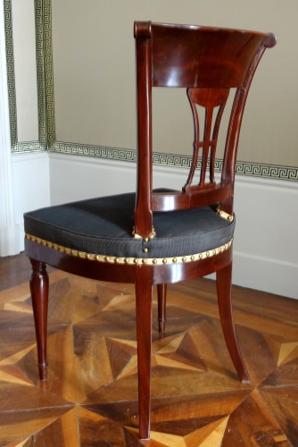 Directoire - Set of four Directoire period mahogany chairs stamped Demay