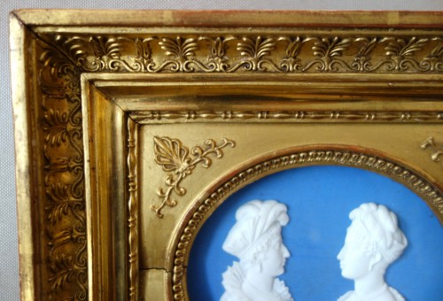Antiquités - The Duchess of Angoulême and the Duchess of Berry, Sèvres biscuit.