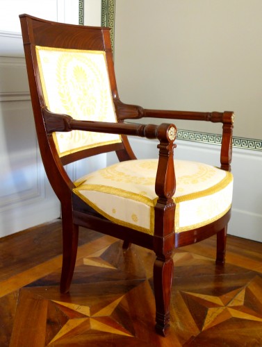 Fauteuil en acajou d'époque Empire - GSLR Antiques
