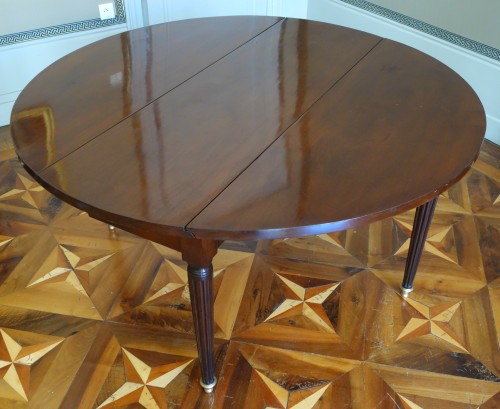 Table de salle à manger en acajou à mécanisme d'époque Louis XVI - Louis XVI