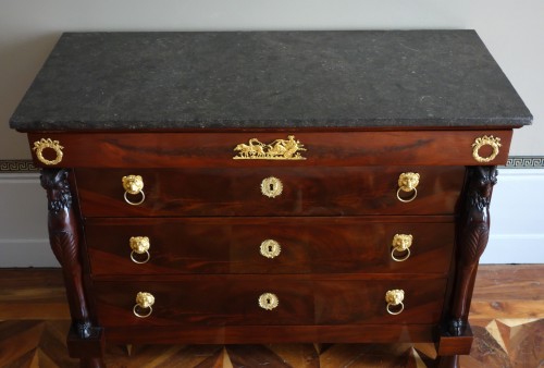 XIXe siècle - Commode d'époque Consulat en acajou attribuée à Jacob Frères