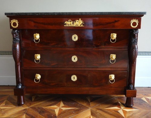 Empire - Commode d'époque Consulat en acajou attribuée à Jacob Frères