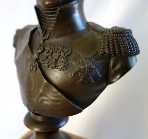 Antiquités - Buste de Charles X en bronze patiné et marbre jaune de Sienne