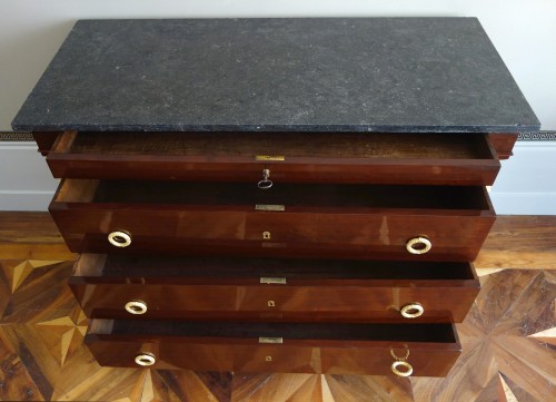 Commode d'époque Empire en acajou par Marcion - Empire