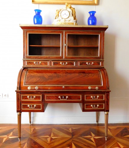 Furniture  - Louis XVI mahogany cylinder desk - France 18th century